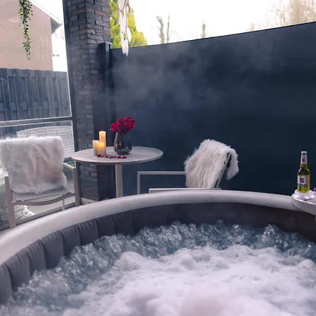 Emotion Apartments- Adults Only Mit Privater Sauna Und Whirlpool