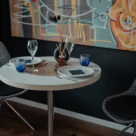Emotion Apartments- Erlebnis Apartment Mit Privater Sauna Und Whirlpool (Adults Only) Aparthotel 4*