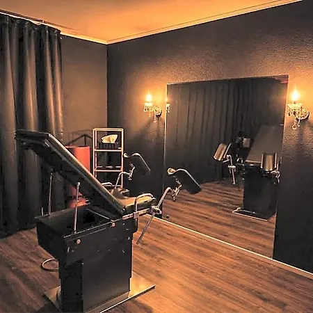 Emotion Apartments- Erlebnis Apartment Mit Privater Sauna Und Whirlpool (Adults Only) Vlotho