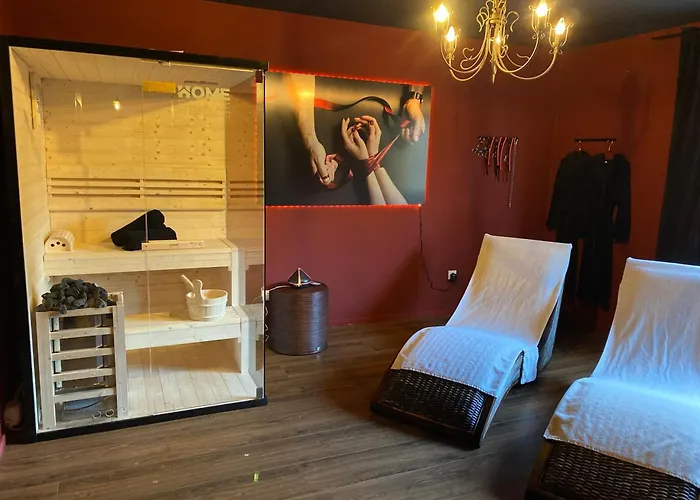 Erwachsenenhotel Bdsm Emotion Mit Privater Sauna Und Whirlpool