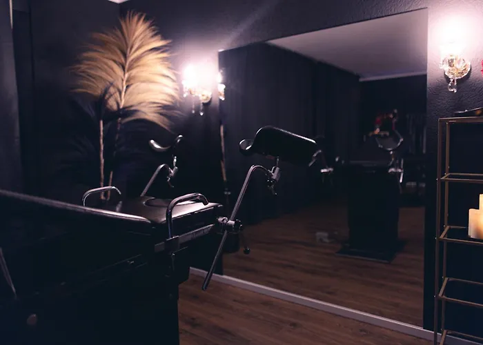 Erwachsenenhotel Bdsm Emotion Mit Privater Sauna Und Whirlpool Aparthotel Vlotho